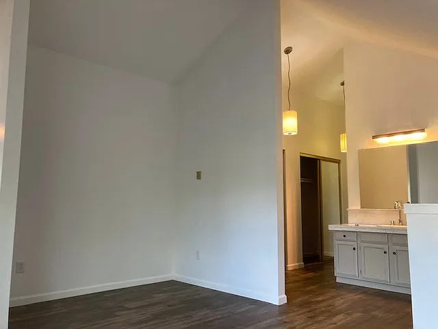 522 SE Olympia Dr — Photo 12