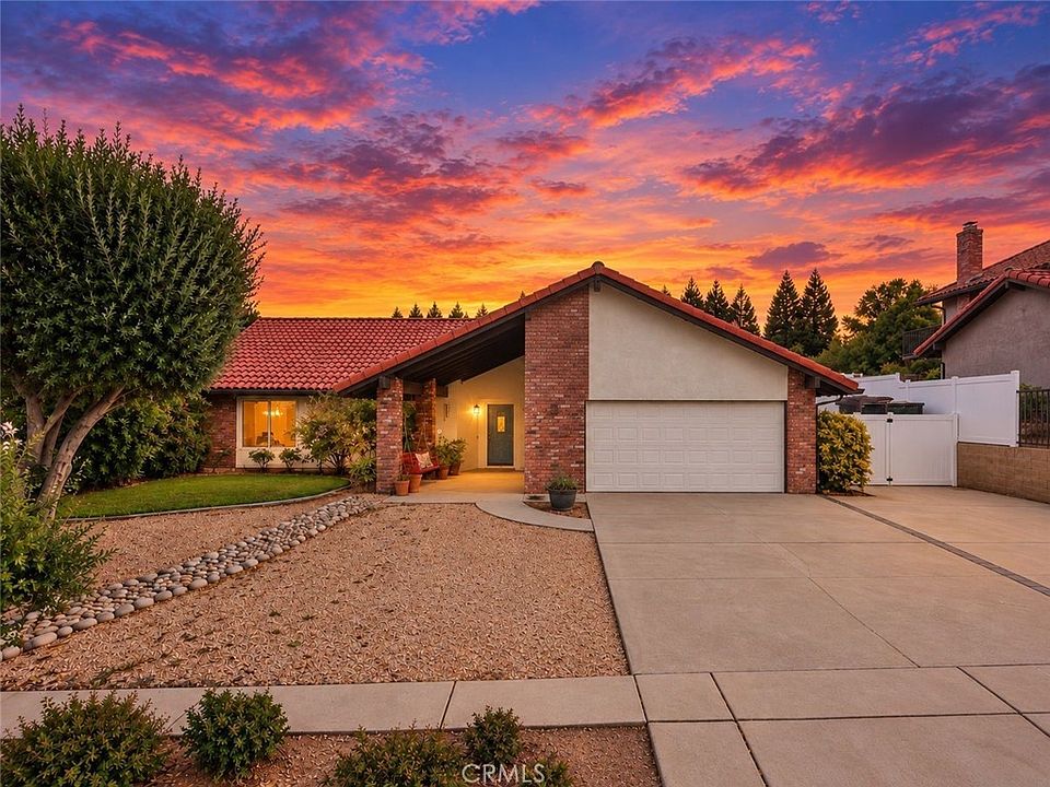 1st image of 36098 Sharon Way