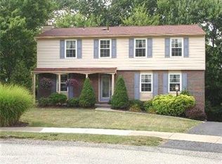 116 Loch Shin Dr, Coraopolis, PA 15108