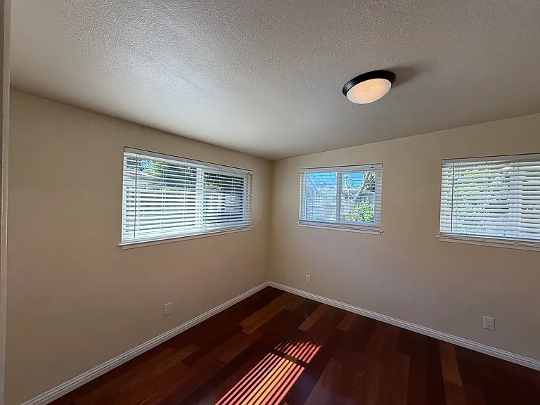 921 Coachella Ave #1 — Photo 4