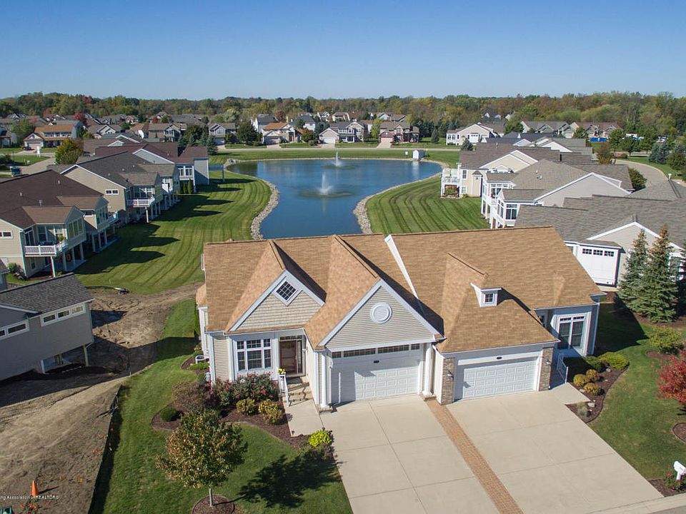 1st image of 10761 Canterbury Ln