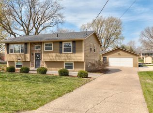 6860 NW 5th St, Des Moines, IA 50313