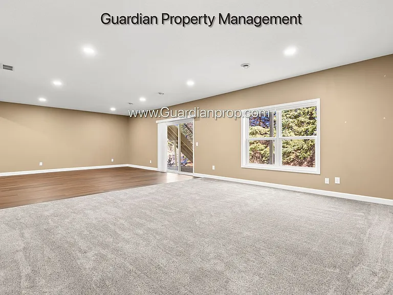 9704 Emerson Ct — Photo 37
