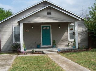 814 W Kenedy Ave, Kingsville, TX 78363