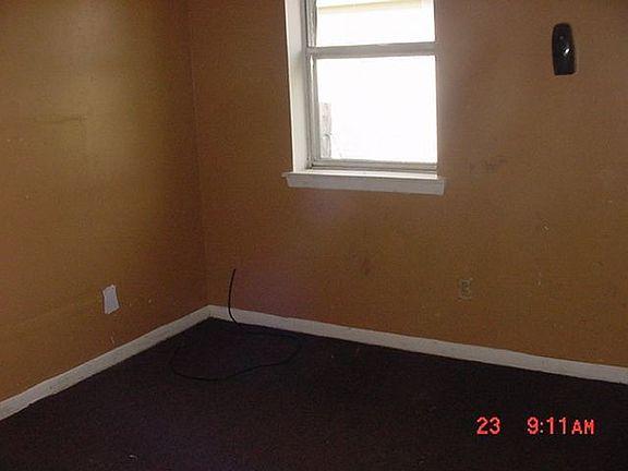 5th image of 1230 E Rose St