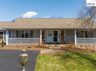 1367 Memorial Park Dr, Sparta, NC 28675