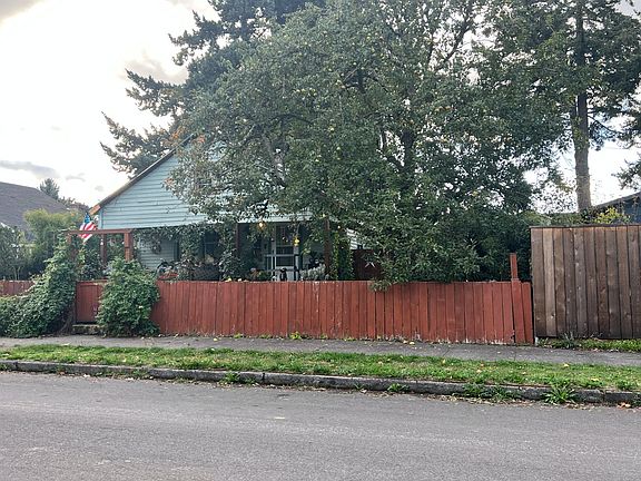 2nd image of 4115 SE 70th Ave