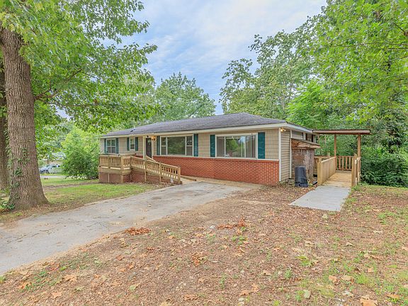 2nd image of 419 Fleetwood Dr