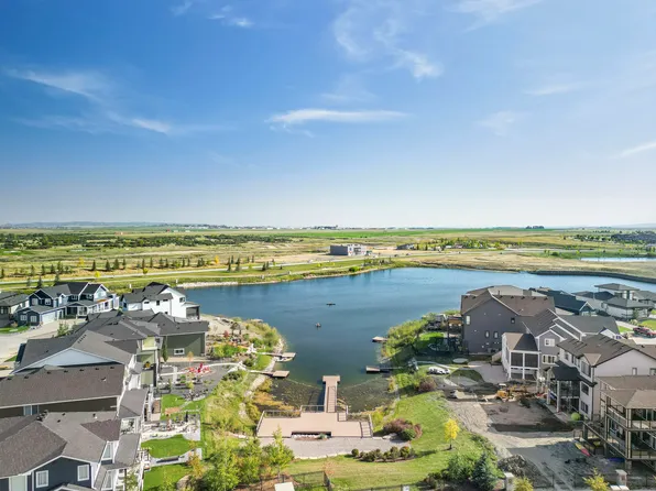 112 Harmony Cir #B, Rocky View County, AB T3Z 0G7