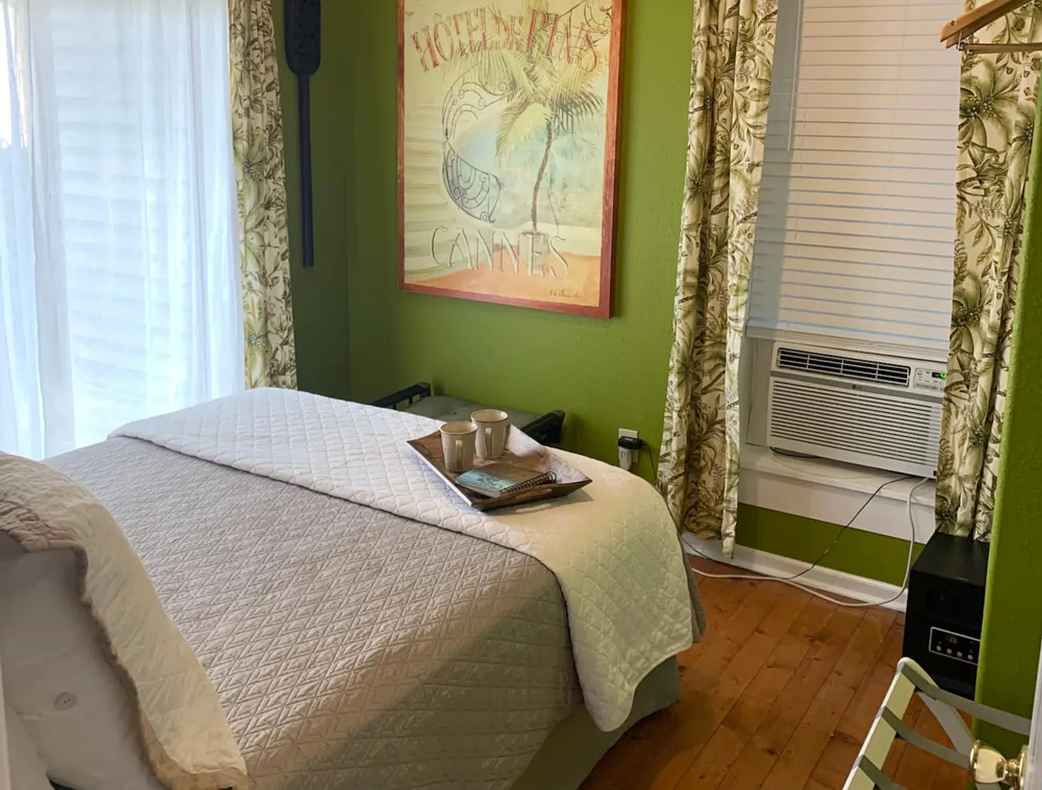 1 bed, 1.0 bath, 645 sqft, $2,448 — Photo 4