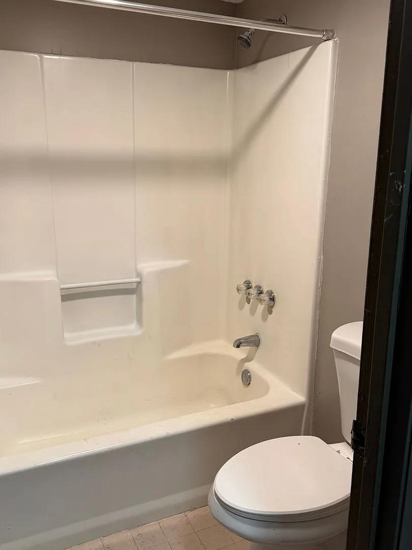 Olam Studio Apartments - 5020 Irlo Bronson Memorial Highway, Unit 262  — Photo 2