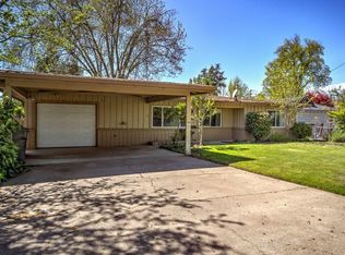 3414 Riverside Dr, Anderson, CA 96007