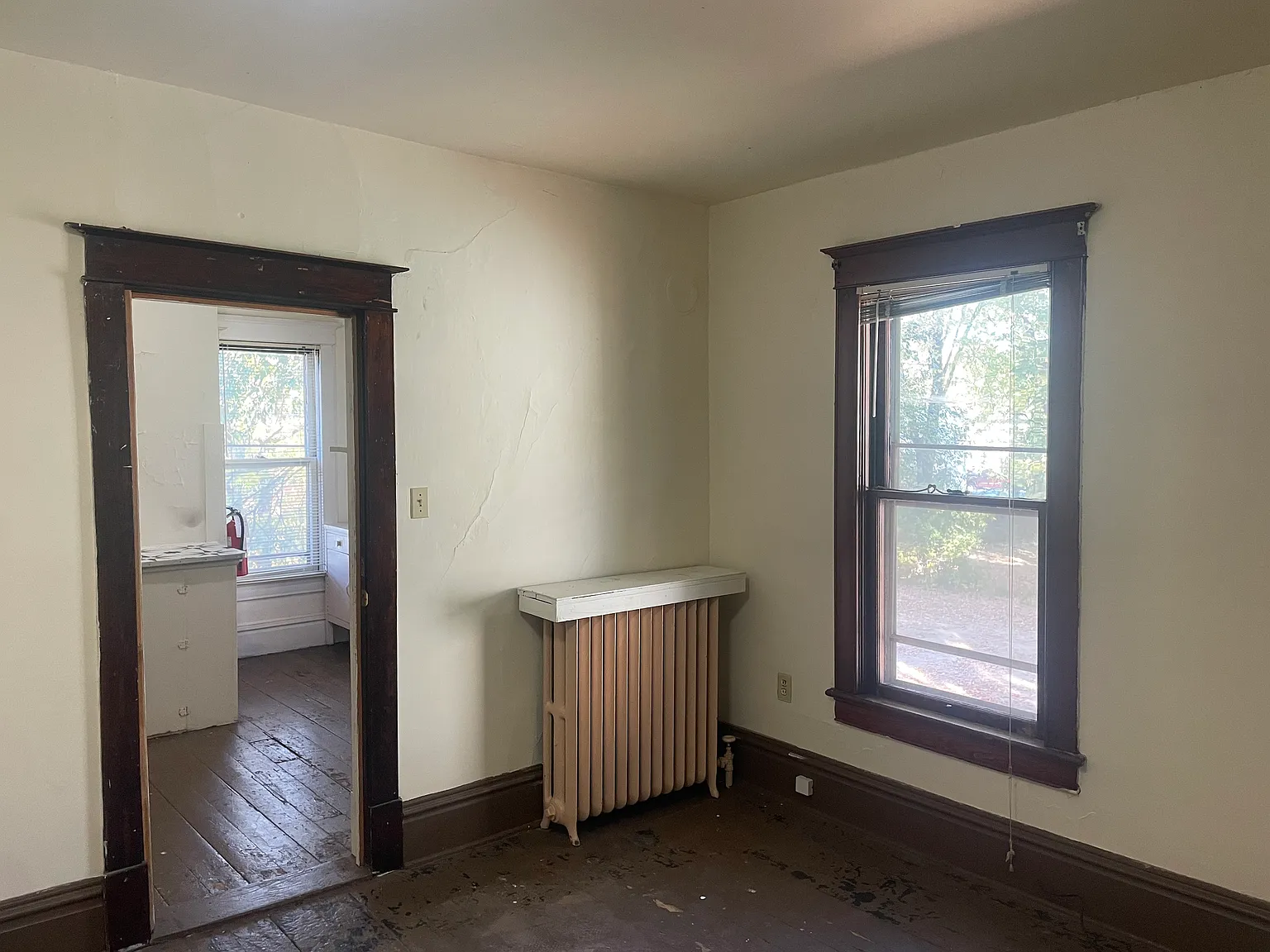 2 bed, 700 sqft, $690 — Photo 4