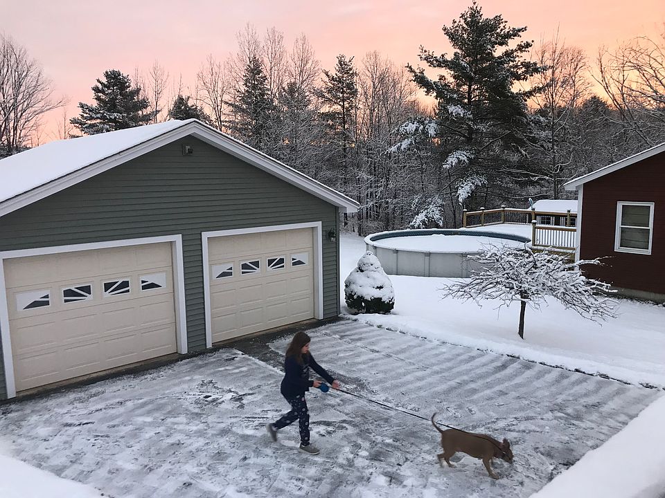 2nd image of 25 Orchard Cir