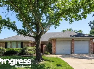 17510 Masonridge Dr, Houston, TX 77095