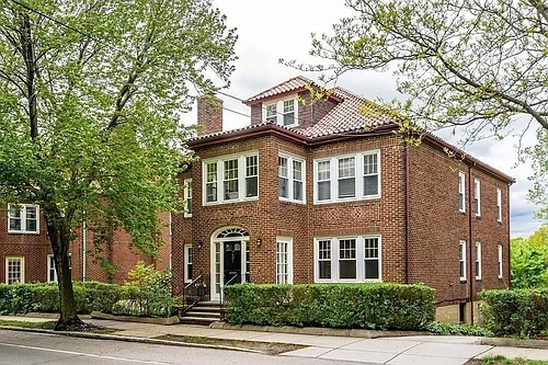 237 Winchester St #1 Photo 1