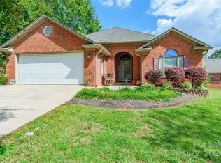 2238 Veery Ln, Rock Hill, SC 29732