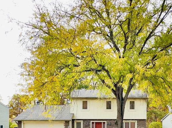 3516 Stone Creek Run, Fort Wayne, IN 46804