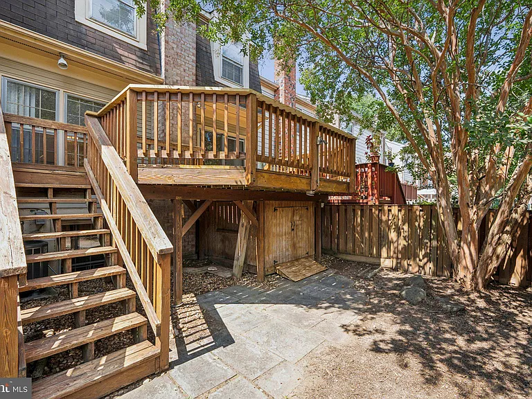 2917 Village Spring Ln — Photo 34