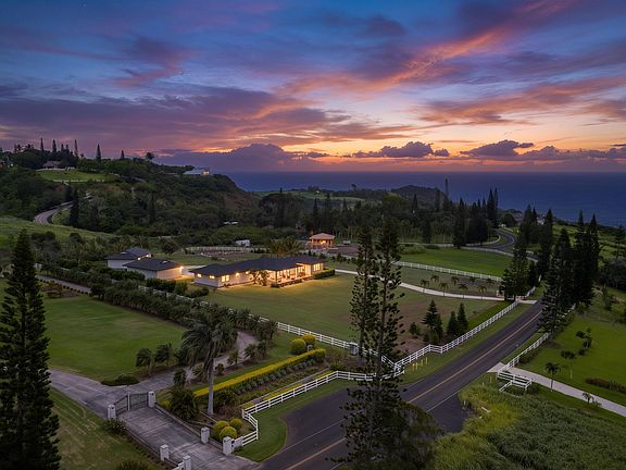 2nd image of 18 Lahaole Pl