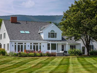 17 Farwell Lane, Dorset, VT, 05251
