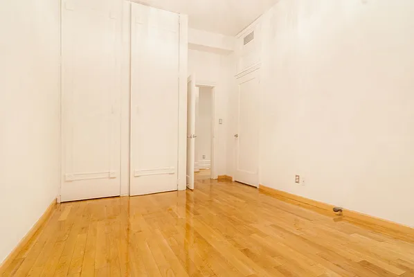 Rented by WAM Partners - William Moses Co. | media 63