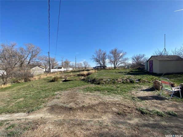 209 3RD AVENUE W, Frontier, SK S0N 0W0