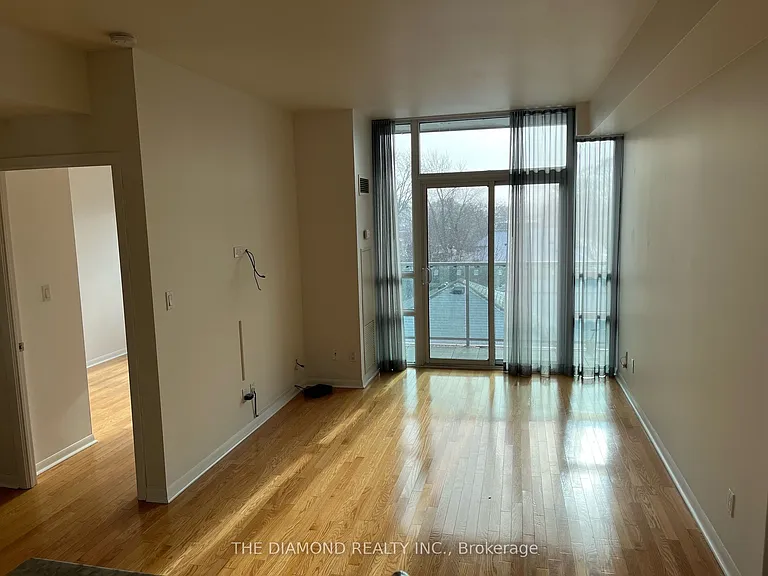 3391 Bloor St W #407 — Photo 12