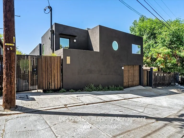 Verdugo Place — Photo 13