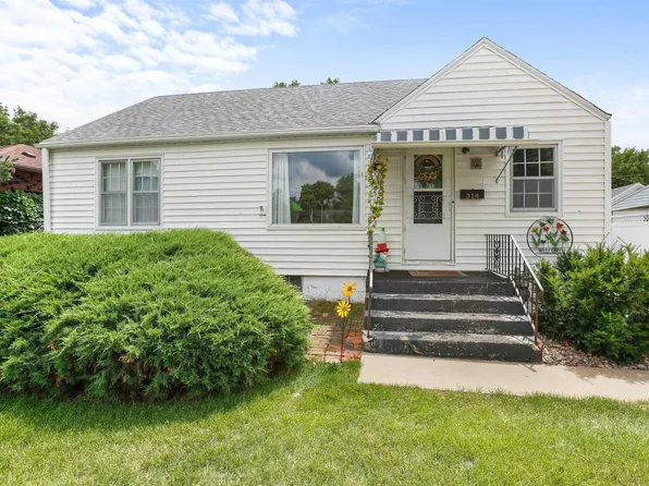 314 E 9th St, Hastings, NE 68901