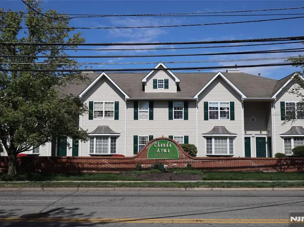 34 Chanda Ct #D034, Clifton, NJ 07012
