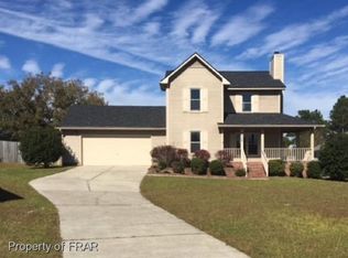 5728 Walkabout Rd, Hope Mills, NC 28348