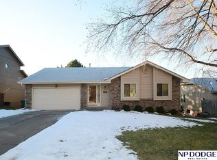 7263 Drexel St, Ralston, NE 68127