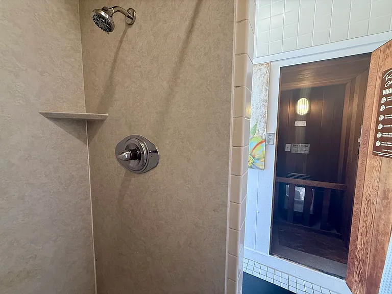 2444 Hihiwai St #2401 — Photo 17