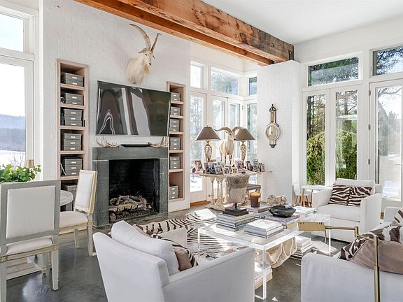 5th image of 1293 Hammocks Gap Rd