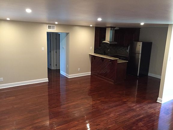 4th image of 5735 Gaston Ave APT 234