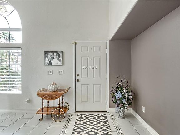 4th image of 8781 Autumn Wreath Ave