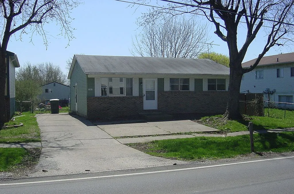 5361 Refugee Rd photo 1