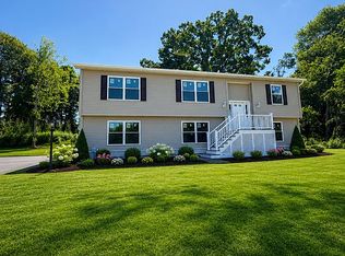 28 Spruce Rd, Brewster, NY 10509