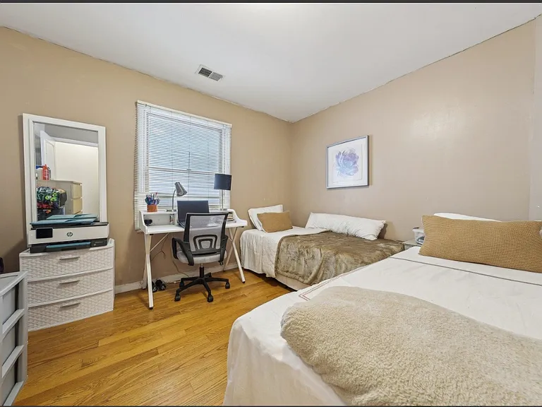 45 Terrace Ave #2 — Photo 4