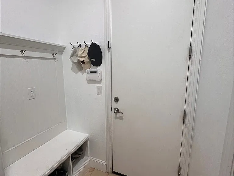 116 Colantonio Ct — Photo 9
