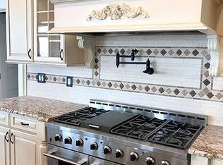 6124 Southpointe Ridge Dr, Anchorage, AK 99516