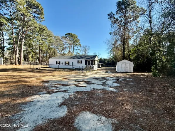 405 Mckinnon Street, Hamlet, NC 28345