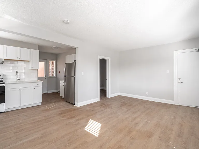 81 Gibson Ave #3 — Photo 7