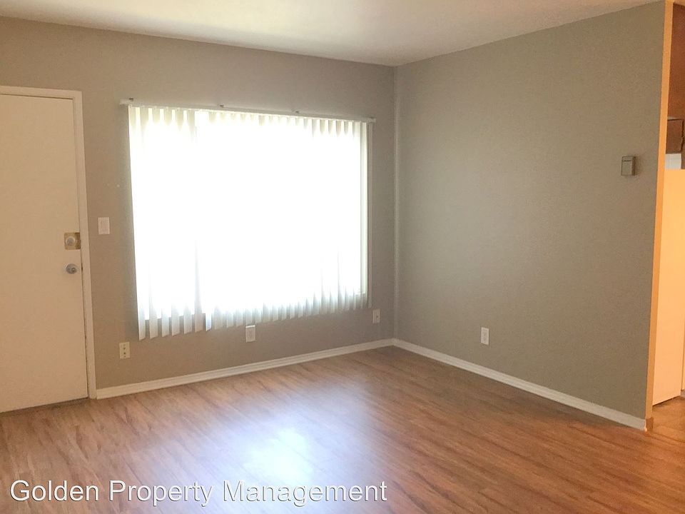 1st image of 4659 North Ave APT 9