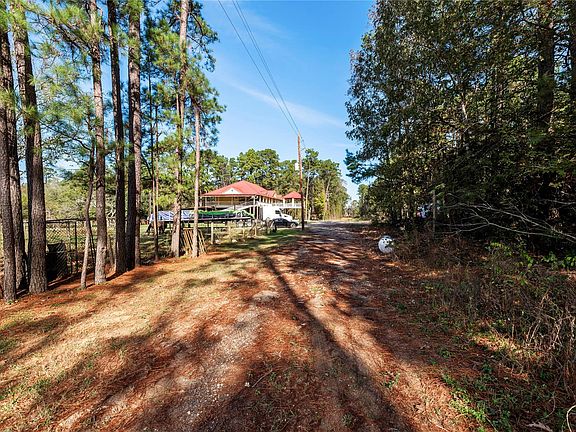 4th image of 32130 Cypress Hollow Rd