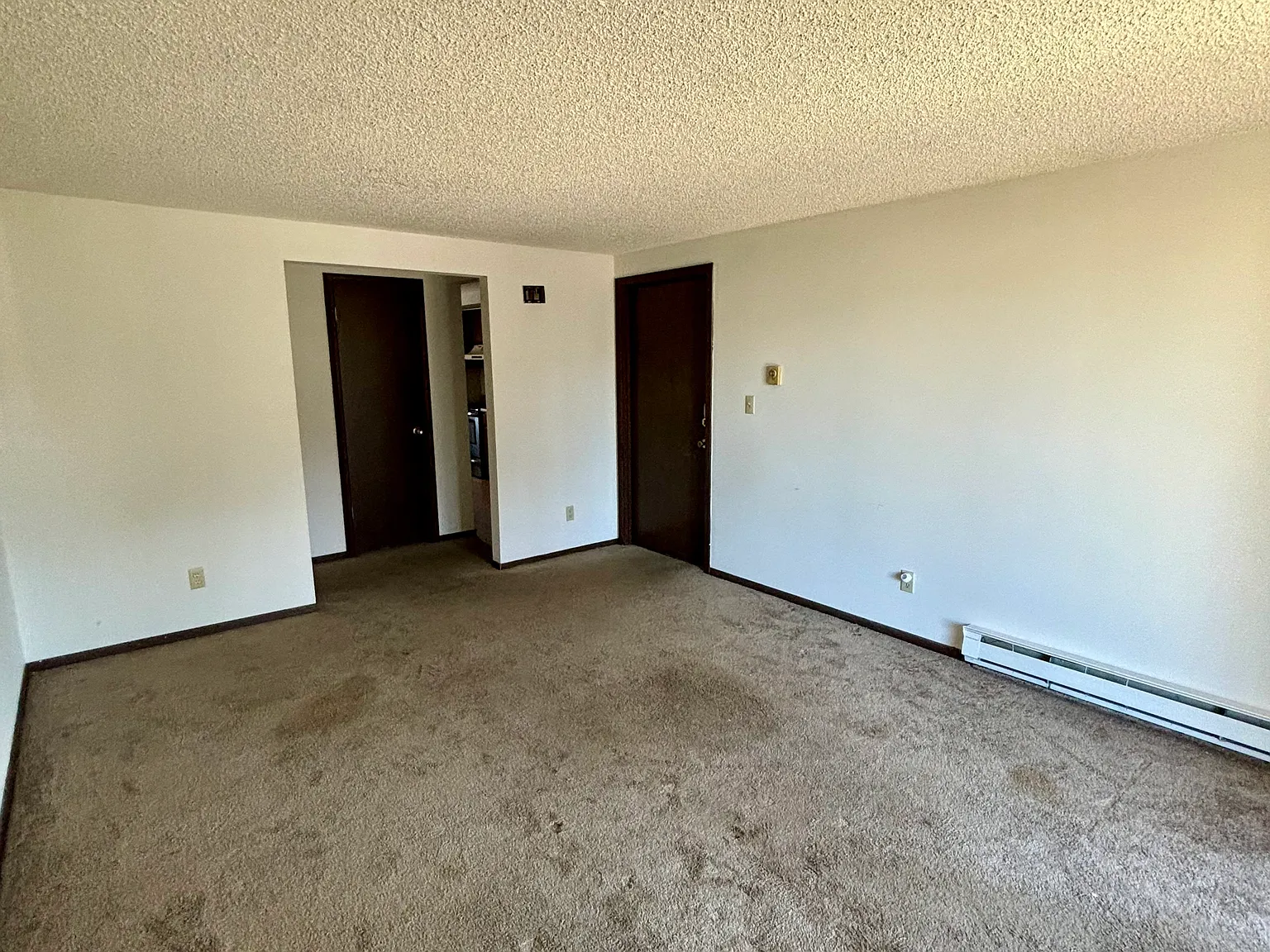 2 bed, 615 sqft, $1,095 — Photo 4