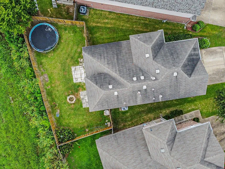 9334 Valley Tree Ln — Photo 32