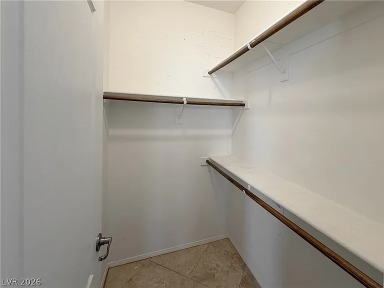 7296 Spring Flower Ave #B — Photo 7