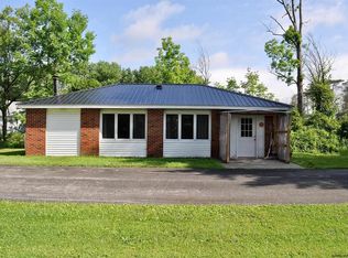 996 County Highway 126 APT C, Amsterdam, NY 12010